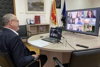 Simović studentima: Nikšić će i dalje biti crnogorska uzdanica, mjesto koje svi zovemo domom Simović studentima: Nikšić će i dalje biti crnogorska uzdanica, mjesto koje svi zovemo domom