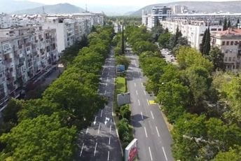 Zeleni talas na Bulevaru Svetog Petra Cetinjskog, automatizovano osam raskrsnica Zeleni talas na Bulevaru Svetog Petra Cetinjskog, automatizovano osam raskrsnica