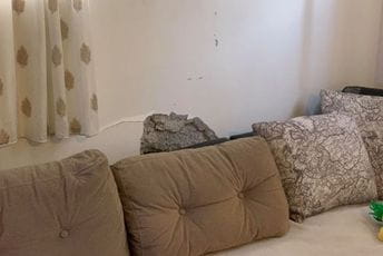 Put PG - Spuž: Auto udario u kuću, pukao zid dnevne sobe Put PG - Spuž: Auto udario u kuću, pukao zid dnevne sobe