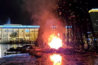 Nastavljeni protesti u Tirani zbog ubistva mladića tokom policijskog časa