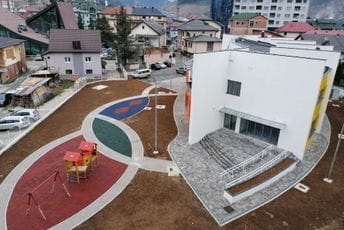 Okončani građevinski radovi na novom vrtiću u Rožajama Okončani građevinski radovi na novom vrtiću u Rožajama