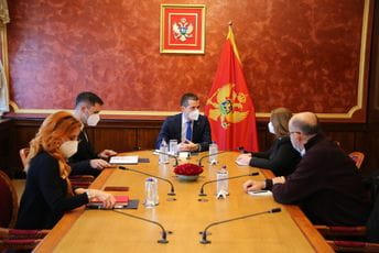 Bečić se sastao sa predstavnicima Nacionalnog demokratskog instituta Bečić se sastao sa predstavnicima Nacionalnog demokratskog instituta