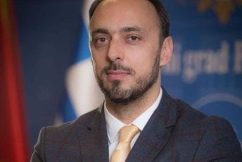 Rakočević: „Premijer kome se vjeruje” opet izigrao partnere Rakočević: „Premijer kome se vjeruje” opet izigrao partnere