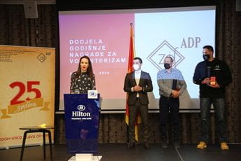 Bečić uručio godišnje nagrade za volonterizam Bečić uručio godišnje nagrade za volonterizam