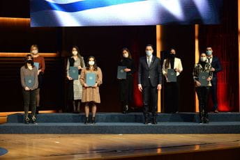 Dodijeljene nagrade najboljim studentima Podgorice za 2020. godinu Dodijeljene nagrade najboljim studentima Podgorice za 2020. godinu