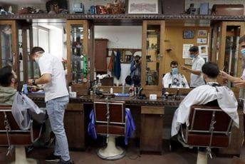 Korona kriza ugrozila održivost djelatnosti frizerskih i kozmetičarskih usluga Korona kriza ugrozila održivost djelatnosti frizerskih i kozmetičarskih usluga