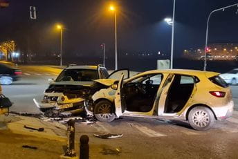 Udes kod Krivog mosta, jedna osoba povrijeđena Udes kod Krivog mosta, jedna osoba povrijeđena