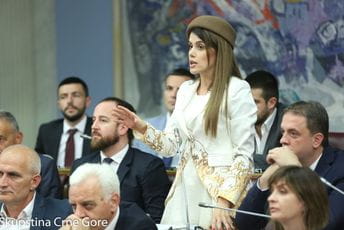 Vuković: Fotelja Zdravka Krivokapića pokorila državu Vuković: Fotelja Zdravka Krivokapića pokorila državu