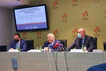 Lazovic: Neću podnijeti ostavku, Kneževiću želim da se ostvari kao otac Lazovic: Neću podnijeti ostavku, Kneževiću želim da se ostvari kao otac