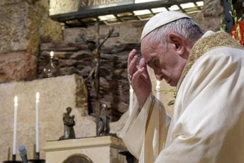 Papa pozvao na nastavak pomoći Avganistancima Papa pozvao na nastavak pomoći Avganistancima