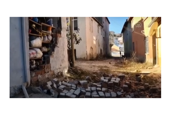 Snažan zemljotres pogodio istok Turske Snažan zemljotres pogodio istok Turske