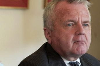 Američki ambasador u Moskvi odbio rusku vakcinu Američki ambasador u Moskvi odbio rusku vakcinu