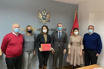 Uprava carina dodijelila status AEO kompaniji “Trebjesa” Uprava carina dodijelila status AEO kompaniji “Trebjesa”