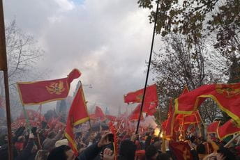 Vušurović: Gore glave i krila, orlovi nezavisne Crne Gore (VIDEO) Vušurović: Gore glave i krila, orlovi nezavisne Crne Gore (VIDEO)