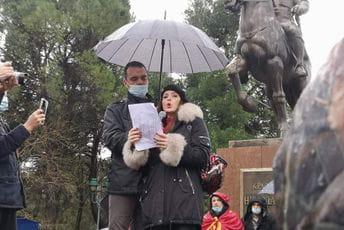 Pajović Musić: Imenom Božjim kunu se Jude, al' sve dok imaš sinove svoje, vječno će majske zore da rude Pajović Musić: Imenom Božjim kunu se Jude, al' sve dok imaš sinove svoje, vječno će majske zore da rude