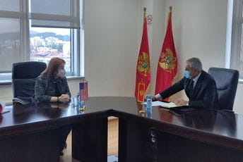 Mitrović – Rajnke: SAD će nastaviti da podržavaju održivi razvoj Crne Gore Mitrović – Rajnke: SAD će nastaviti da podržavaju održivi razvoj Crne Gore