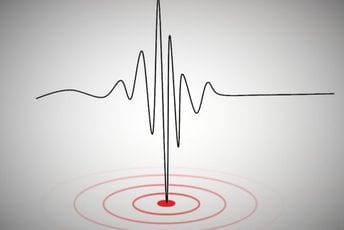 Tlo se i jutros treslo u Hrvatskoj: 170 potresa za 70 sati Tlo se i jutros treslo u Hrvatskoj: 170 potresa za 70 sati