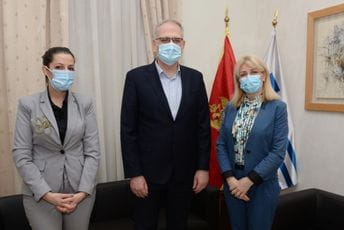 Glavni grad donirao bijelu tehniku za potrebe dječijeg doma 'Mladost'' Glavni grad donirao bijelu tehniku za potrebe dječijeg doma 'Mladost''