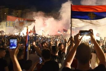 Godina za bačit’ Slavlje nakon pobjede prosrpske koalicije 30. avgusta