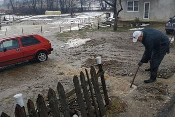 Padavine ugrožavaju infrastrukturu, opštinske službe kontrolišu situaciju Padavine ugrožavaju infrastrukturu, opštinske službe kontrolišu situaciju