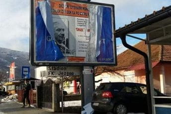 Uništen bilbord Građanskog pokreta Crne Gore Uništen bilbord Građanskog pokreta Crne Gore