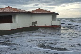 Dok se čekaju mjere - Ada nestaje pod morem Dok se čekaju mjere - Ada nestaje pod morem