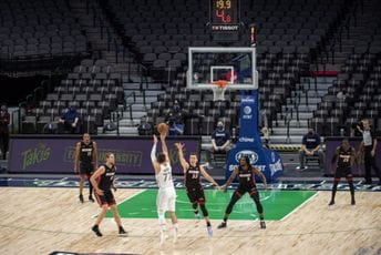 Dončić prejak za Majami, Portland "pregazio" Golden Stejt Dončić prejak za Majami, Portland "pregazio" Golden Stejt