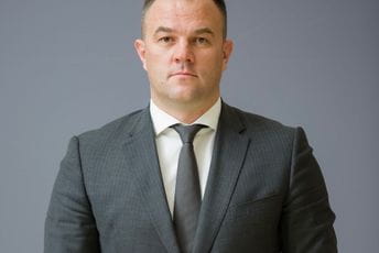 Mitrović: Spajić da hitno opredijeli novčanu pomoć za korisnike materijalnog obezbjeđenja u Crnoj Gori Mitrović: Spajić da hitno opredijeli novčanu pomoć za korisnike materijalnog obezbjeđenja u Crnoj Gori