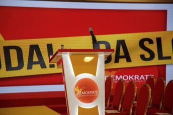 Demokrate: DPS više ne pominje državu, sad samo gleda kako da je blokira Demokrate: DPS više ne pominje državu, sad samo gleda kako da je blokira