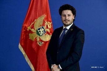 Abazović: Pokušaji stvaranja podjela posljednji trzaji ribe na suvom Abazović: Pokušaji stvaranja podjela posljednji trzaji ribe na suvom