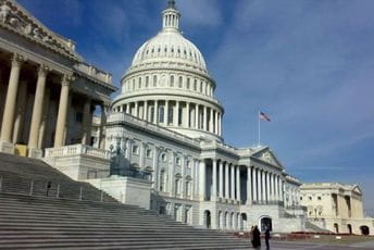 Pelosi ponovo na čelu donjeg doma Kongresa Pelosi na istoj funkciji od 2003.