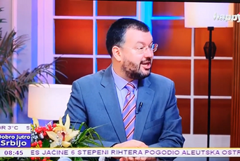 Antić: Krivokapić poljubio ruku Bećkoviću, nadam se da će poljubiti i moju Čedomir Antić