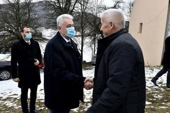 Krivokapić: Vlada će učiniti sve da pomogne poljoprivrednim proizvođačima