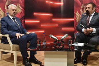 Krivokapić: Đukanović radio po Ustavu, ali treba da poštuje volju građana (VIDEO) Krivokapić: Đukanović radio po Ustavu, ali treba da poštuje volju građana (VIDEO)