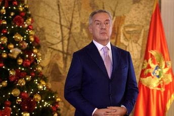 Đukanović prihvatio poziv Krivokapića Đukanović prihvatio poziv Krivokapića