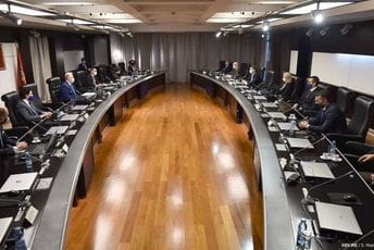 Vlada traži vanrednu sjednicu Skupštine akcionara EPCG Vlada traži vanrednu sjednicu Skupštine akcionara EPCG