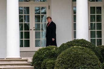 Tramp najavio mirnu predaju vlasti Bajdenu Tramp najavio mirnu predaju vlasti Bajdenu