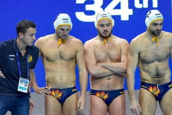 Ajkule srušile Hrvatsku! Ajkule srušile Hrvatsku!