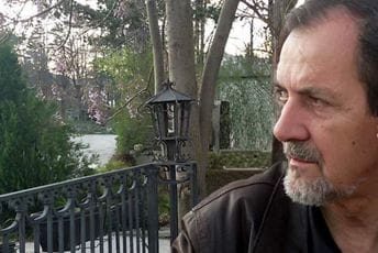 Čija je moja kuća, Abazoviću Čija je moja kuća, Abazoviću