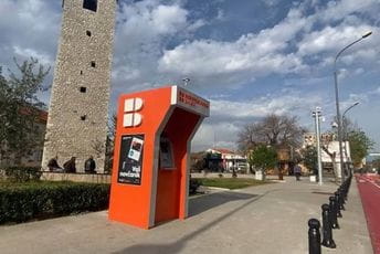 Vuković: Bankomat kod Sahat kule biće uklonjen, ne znam kako je neko došao na ideju da ga tu postavi Vuković: Bankomat kod Sahat kule biće uklonjen, ne znam kako je neko došao na ideju da ga tu postavi