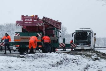 Hrvatska: Prevrnuo se autobus, povrijeđeno šest putnika Hrvatska: Prevrnuo se autobus, povrijeđeno šest putnika