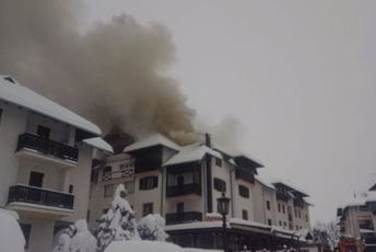 Požar na Zlatiboru: Gore apartmani, vatrogasci se bore sa vatrenom stihijom Drama na Zlatiboru, gosti evakuisani, gašenje vatre u toku