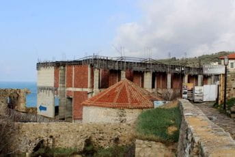 Graditelji hotela nijesu ispoštovali projekat Sporni objekat čija je izgradnja zaustavljena prije nekoliko godina u Starom gradu