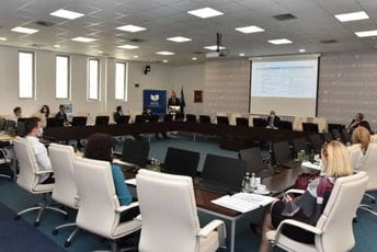 Bošnjak: Na oko 700 profesora se ne može uticati kako će da glasaju Bošnjak: Na oko 700 profesora se ne može uticati kako će da glasaju