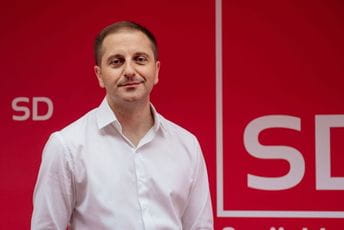 Šehović: Ministar finansija donio nezakonito i neustavno retroaktivno rješenje Šehović: Ministar finansija donio nezakonito i neustavno retroaktivno rješenje