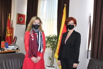 Bratić: Obrazovni sistem mora učiti mlade da nemaju predrasude Bratić: Obrazovni sistem mora učiti mlade da nemaju predrasude