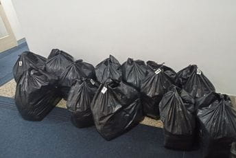 Uhapšen u Ulcinju jer je prevozio  180 kilograma duvana Uhapšen u Ulcinju jer je prevozio  180 kilograma duvana