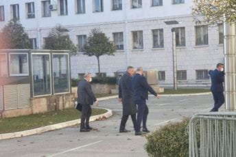 Završen sastanak Krivokapića, Đukanovića, Bečića i Abazovića Završen sastanak Krivokapića, Đukanovića, Bečića i Abazovića