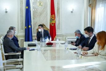 Bečić razgovarao sa predstavnicima Udruženja banaka Bečić razgovarao sa predstavnicima Udruženja banaka