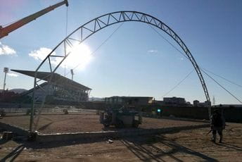 Počelo postavljanje balon sale na pomoćnom terenu FK Sutjeska Počelo postavljanje balon sale na pomoćnom terenu FK Sutjeska